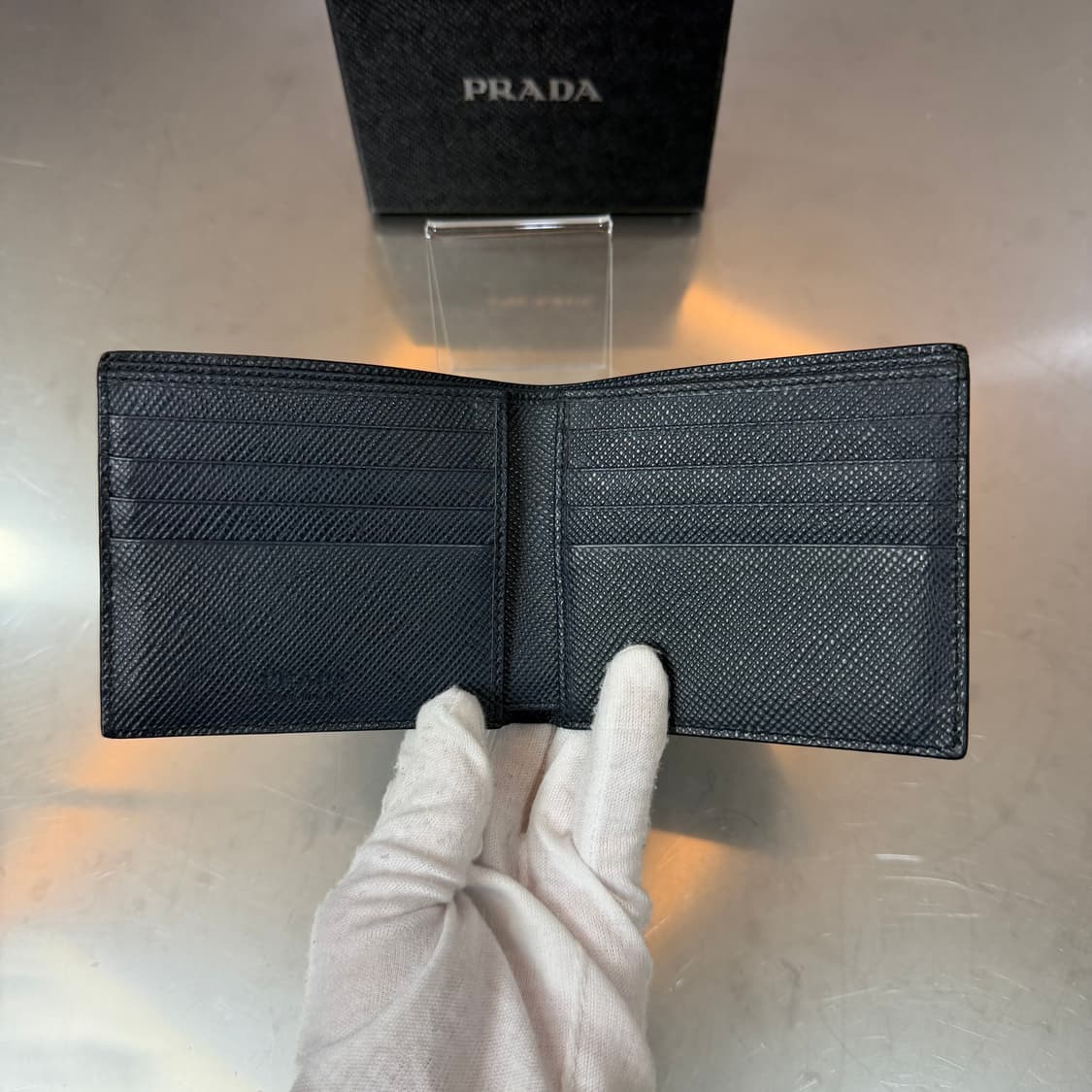 [리오브전포점] 프라다 사피아노 레더 반지갑 상품이미지4