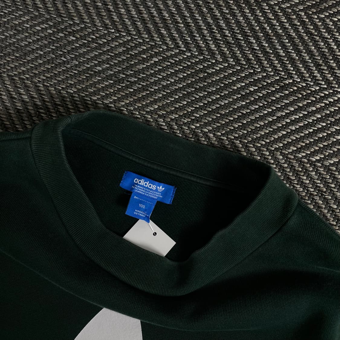 아디다스 트레포일 빅로고 박시핏 크루넥 스웻 셔츠 o 3501 상품이미지4