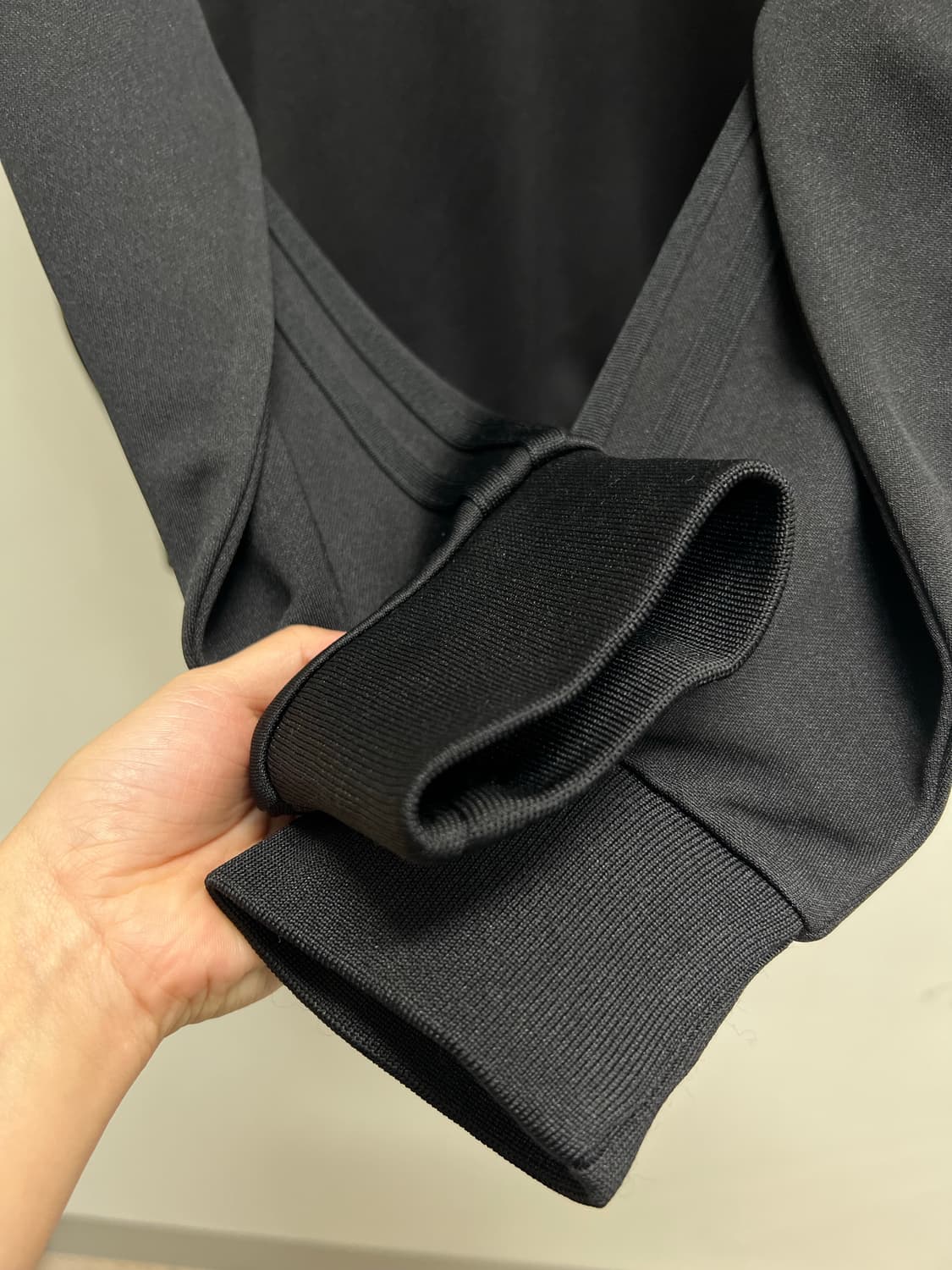 널디 트랙탑 져지 올블랙 상품이미지7