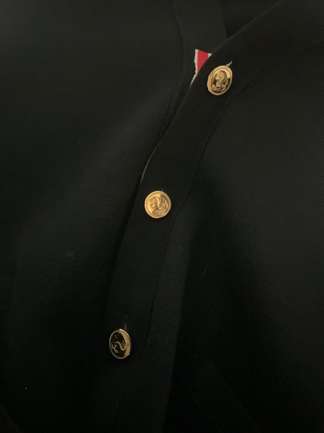 [새상품급/3] 톰브라운 밀라노스티치 금장 가디건 상품이미지5