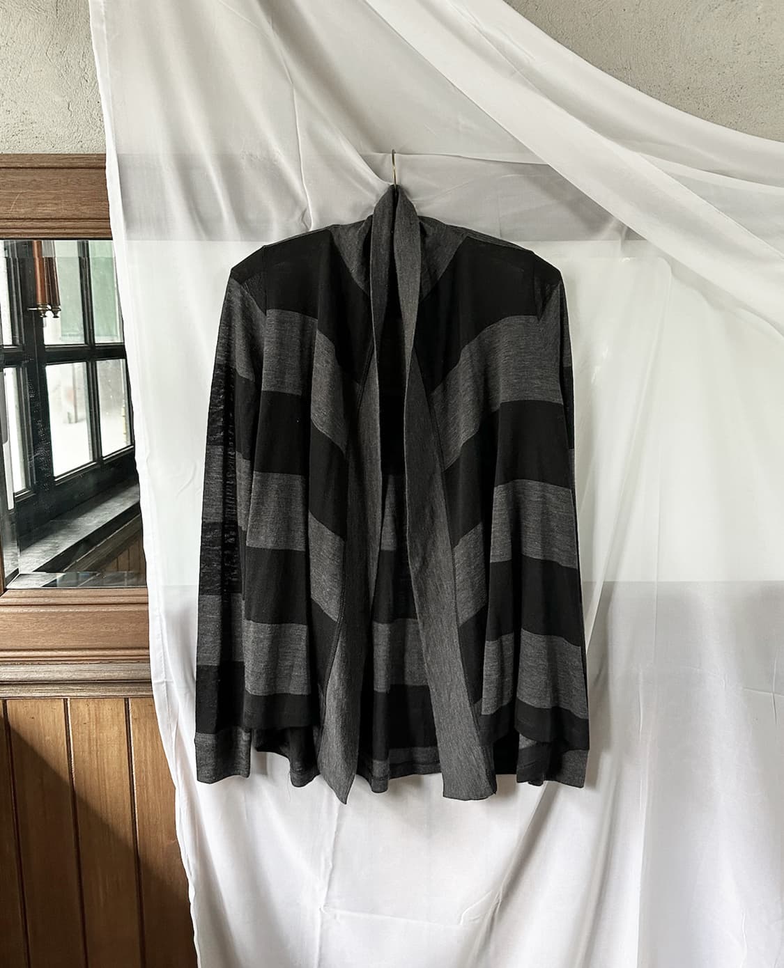 THEORY stripe wool cardigan 상품이미지1