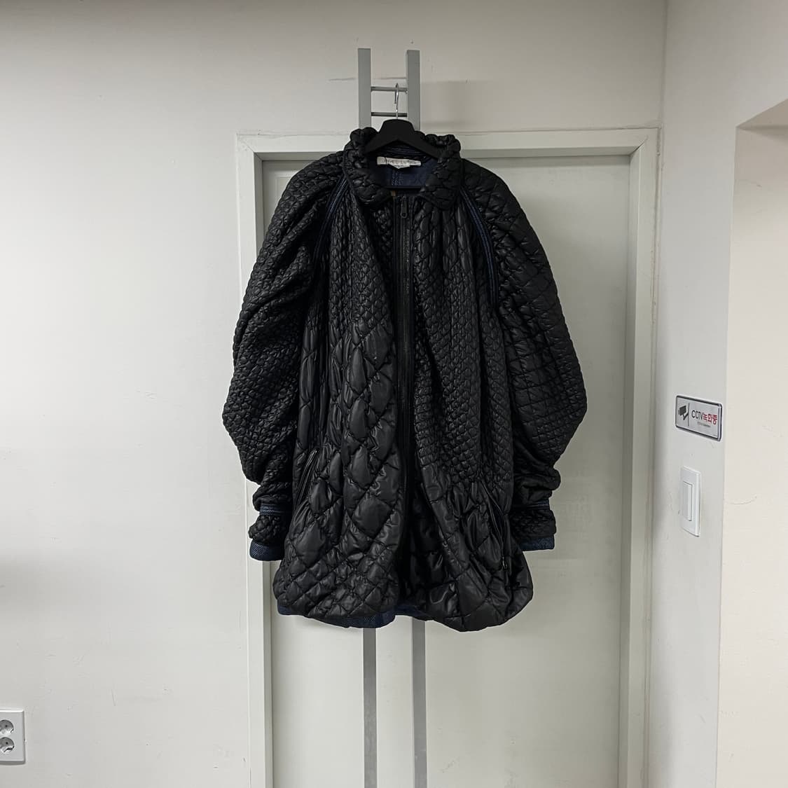 제임스 롱 퀄팅 자켓 블랙 S 상품이미지1