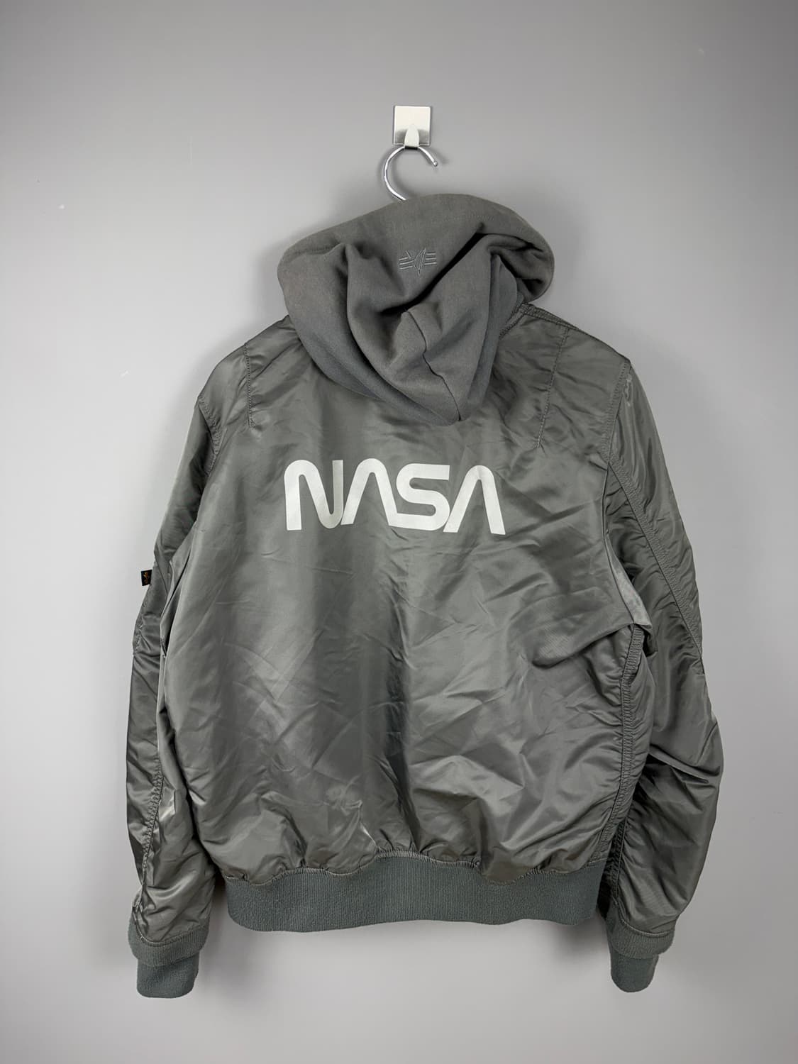 알파인더스트리 NASA MA-1 후드 항공점퍼 E0602 상품이미지3