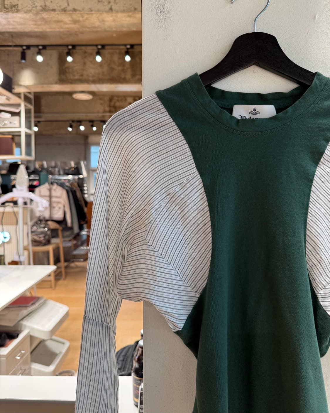 비비안 웨스트우드 그린 스트라이프 롱슬리브  상품이미지4