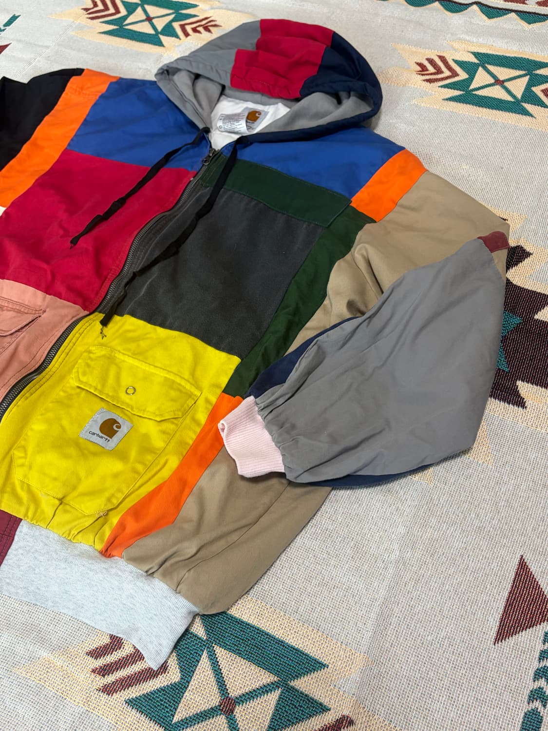 칼하트 리메이크 패치워크 후드집업 상품이미지3