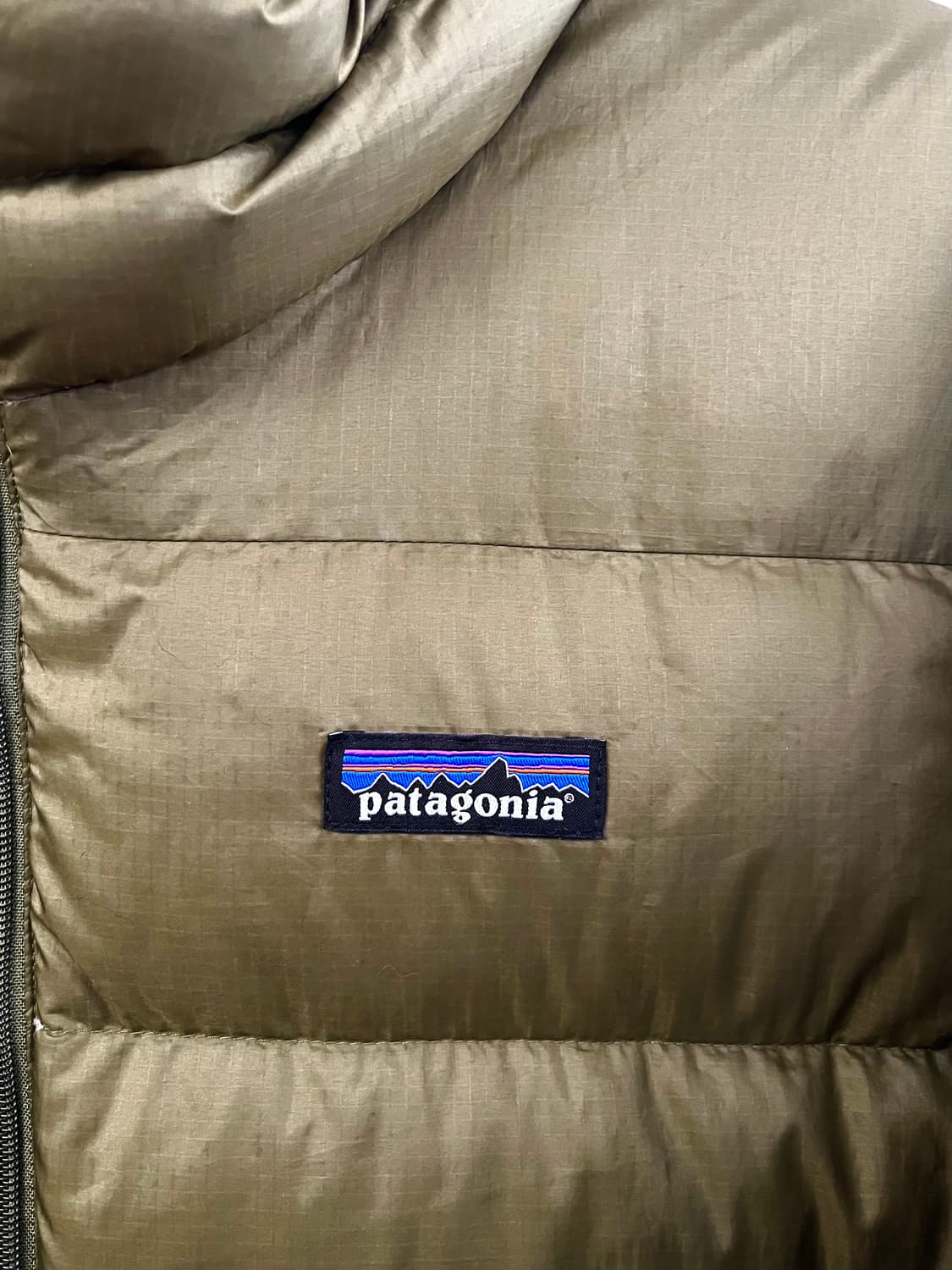 파타고니아 하이로프트 다운 후디 경량 패딩 상품이미지3