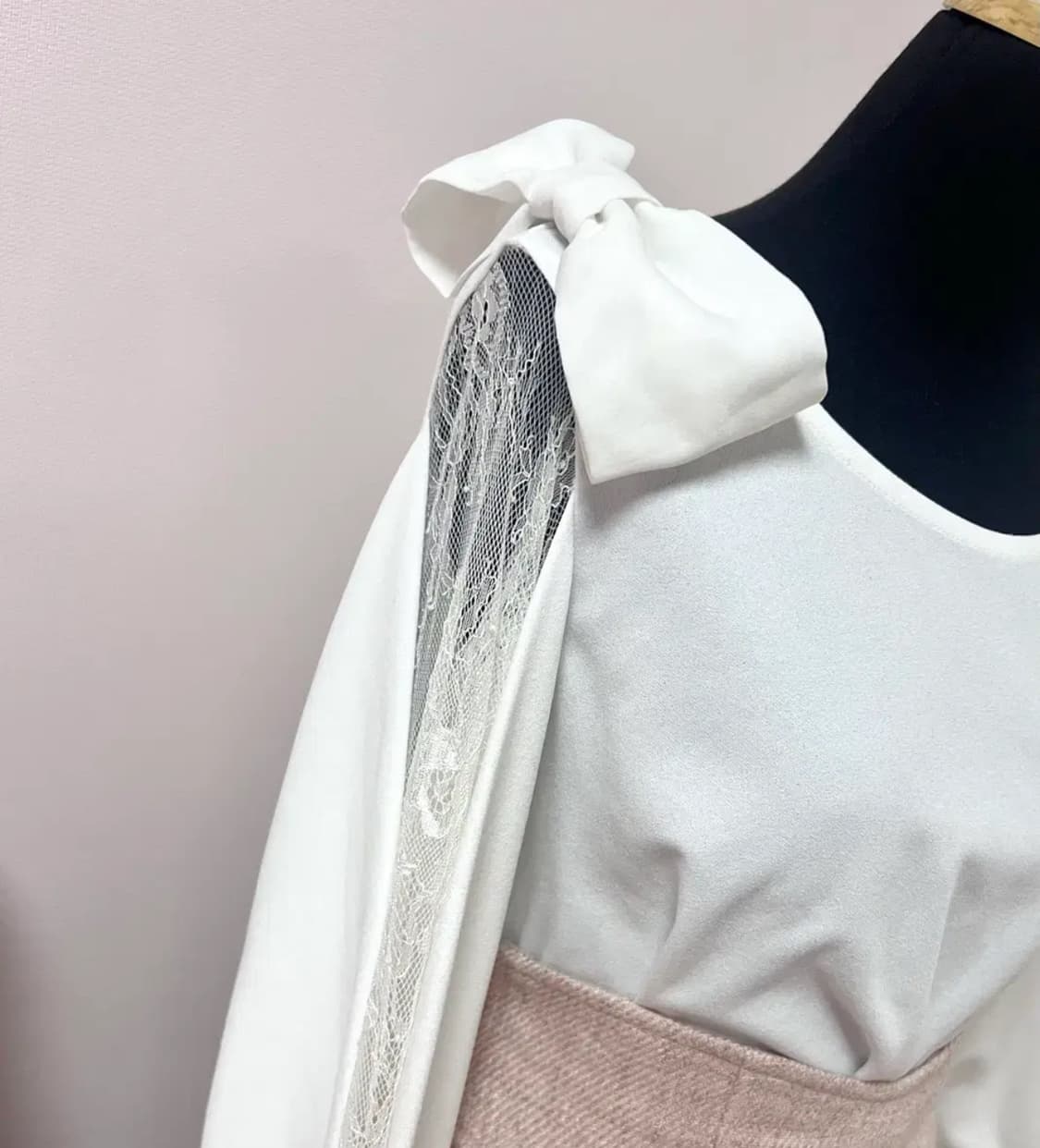 잉그니 어깨 리본 레이스 블라우스 니트 리즈리사 고전 트랄라라 스나계 상품이미지2