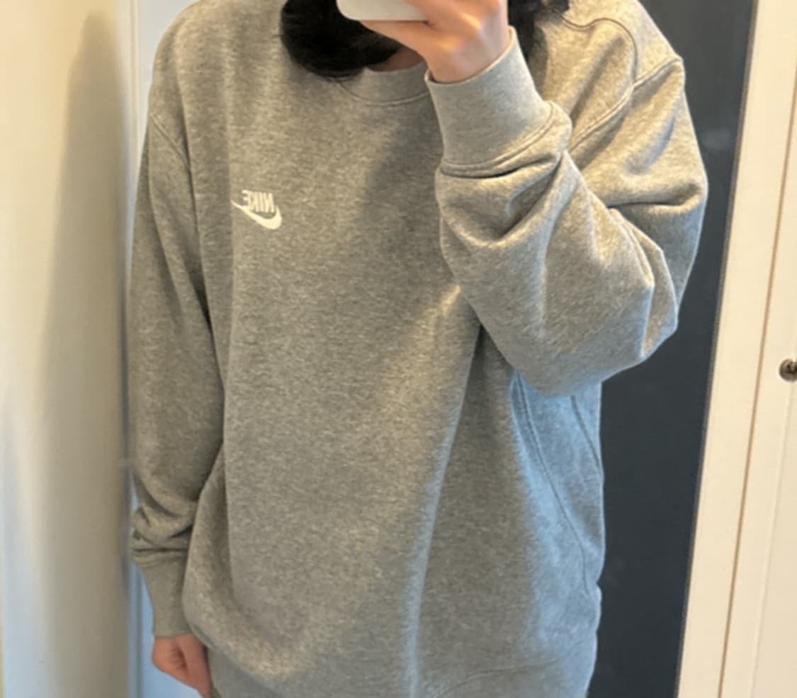 나이키 맨투맨 상품이미지1