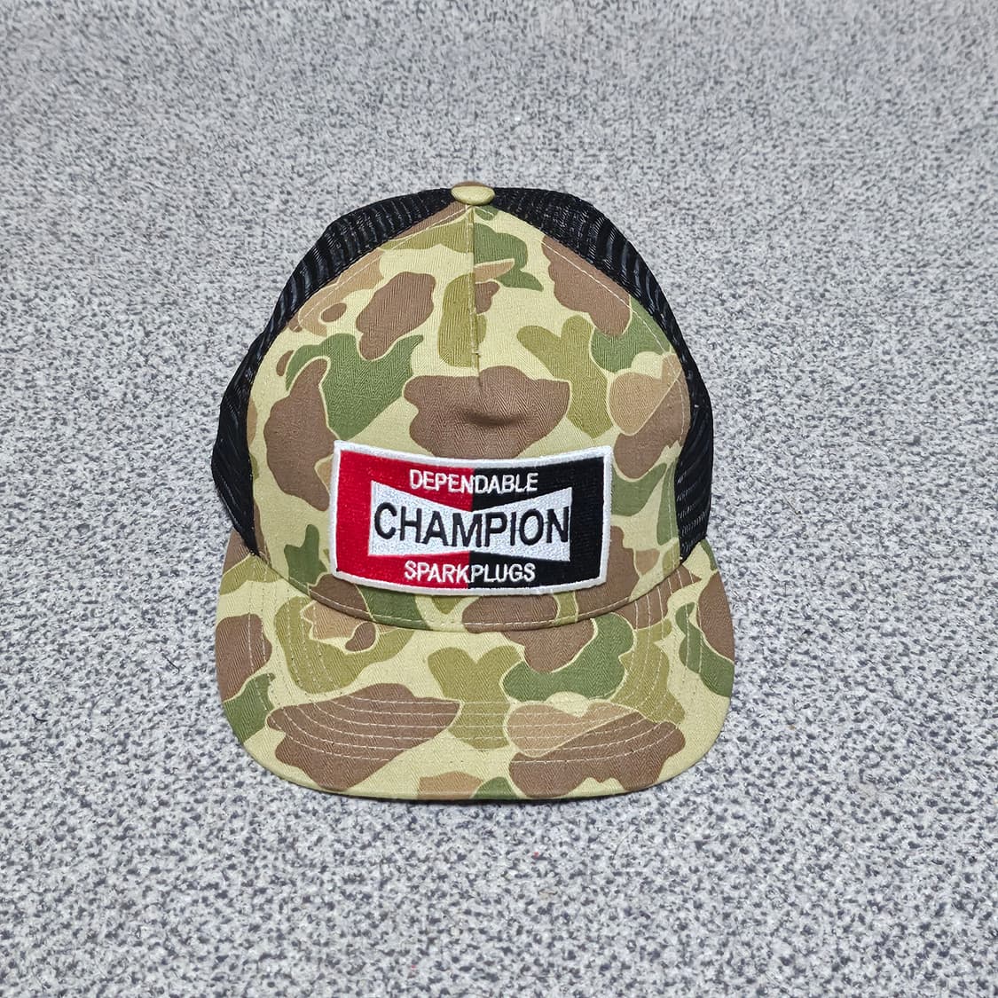 허프 HUF 카모 헤링본 메쉬 캡 (챔피언 스파크플러그 패치) 상품이미지2