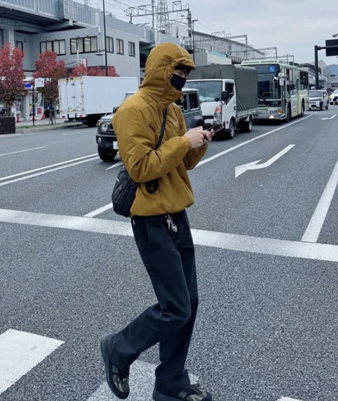 몽벨 포케터블 숄더백 크로스백 블랙 상품이미지1