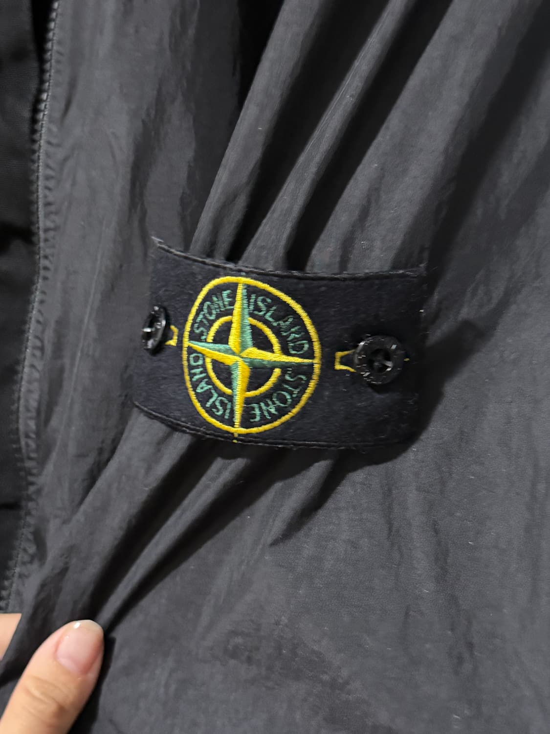 스톤 아일랜드 크링클 랩스 26ss 바람막이 xl 사이즈 상품이미지2