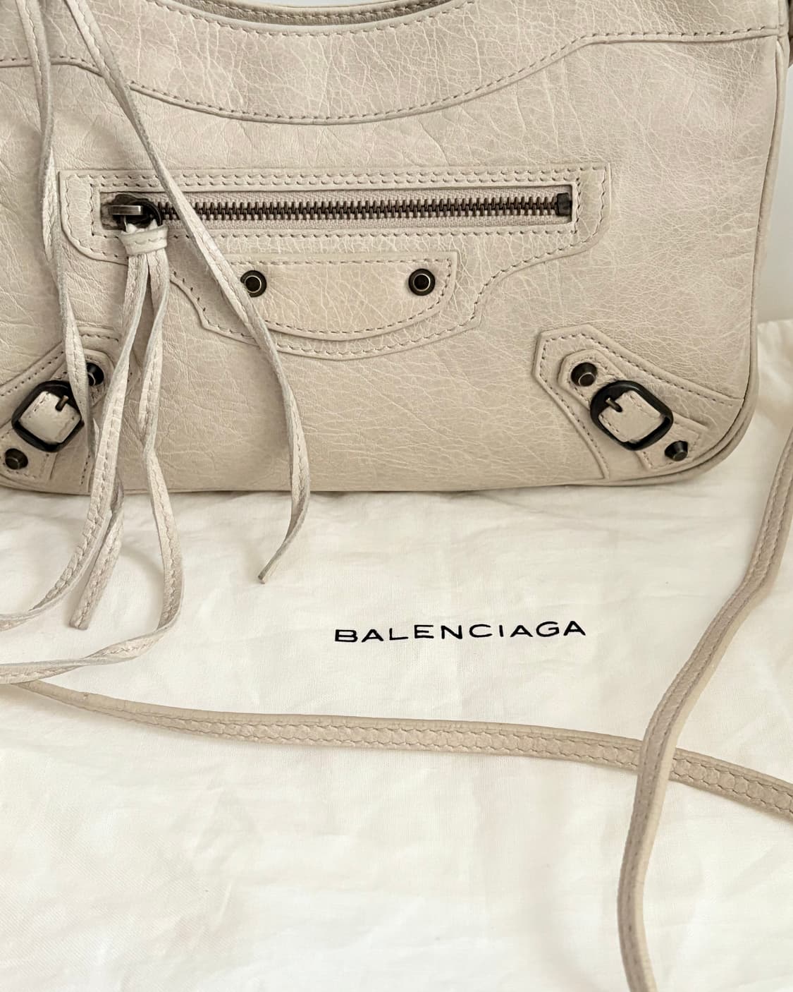 BALENCIAGA 발렌시아가 힙 숄더백 - ivory 상품이미지3