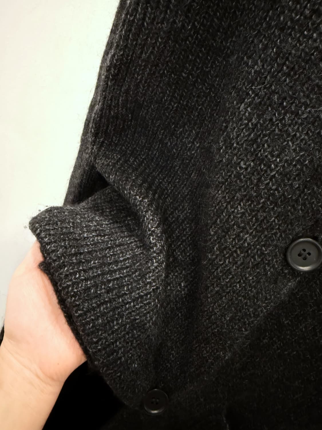 COS 롱 가디건 보카시블랙 상품이미지4