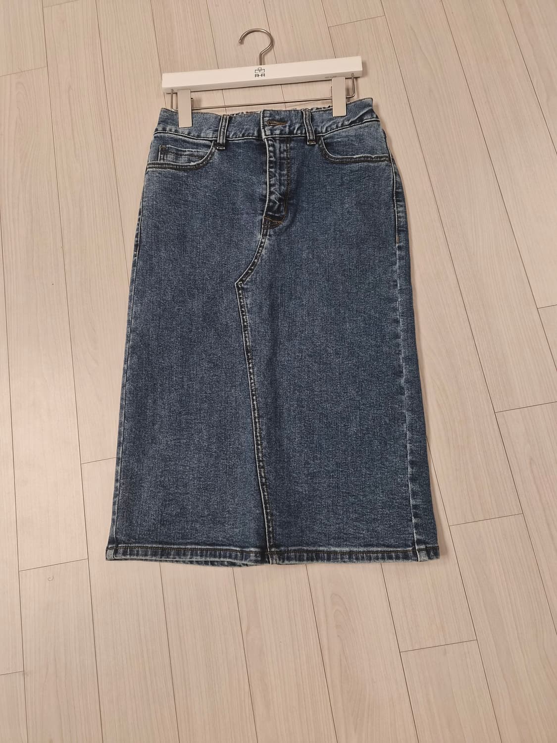 [JEEP] 지프 정품 뒷트임 데님 롱 스커트 (와펜 포인트) 상품이미지3