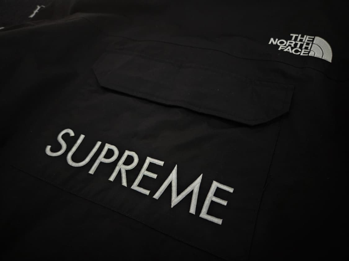 20SS 슈프림 x 노스페이스 카고 자켓 블랙 L 팝니다. 상품이미지5