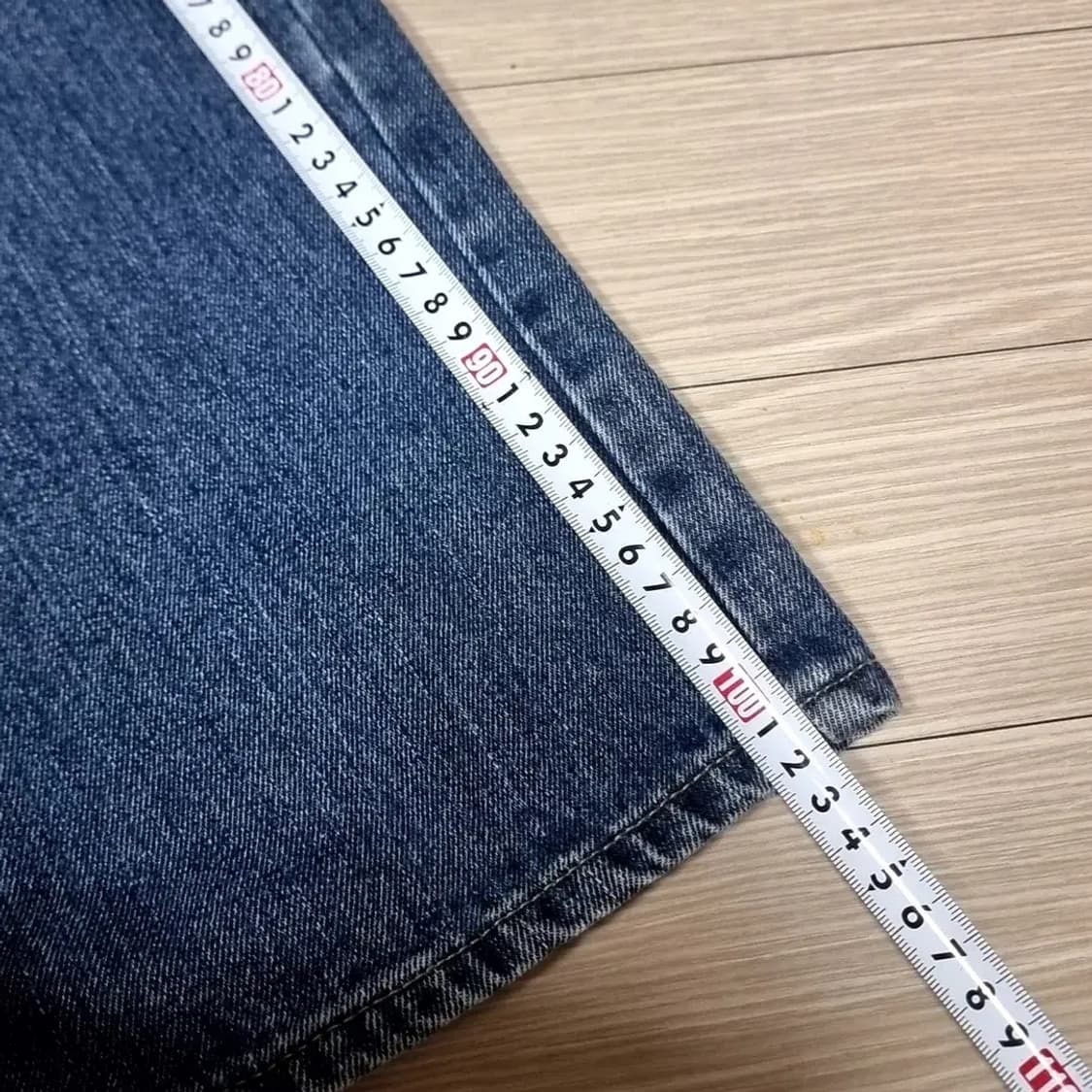 80-90년대 미국에서 생산된 리바이스 505 데님입니다. 38*30 사 상품이미지10