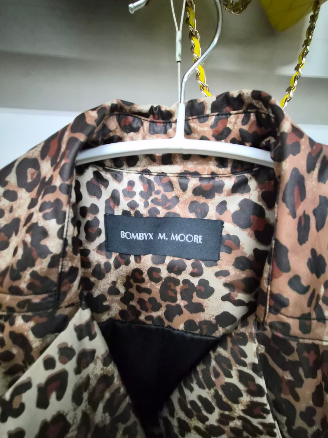 봄빅스엠무어 레오파드 트렌치코트 상품이미지2