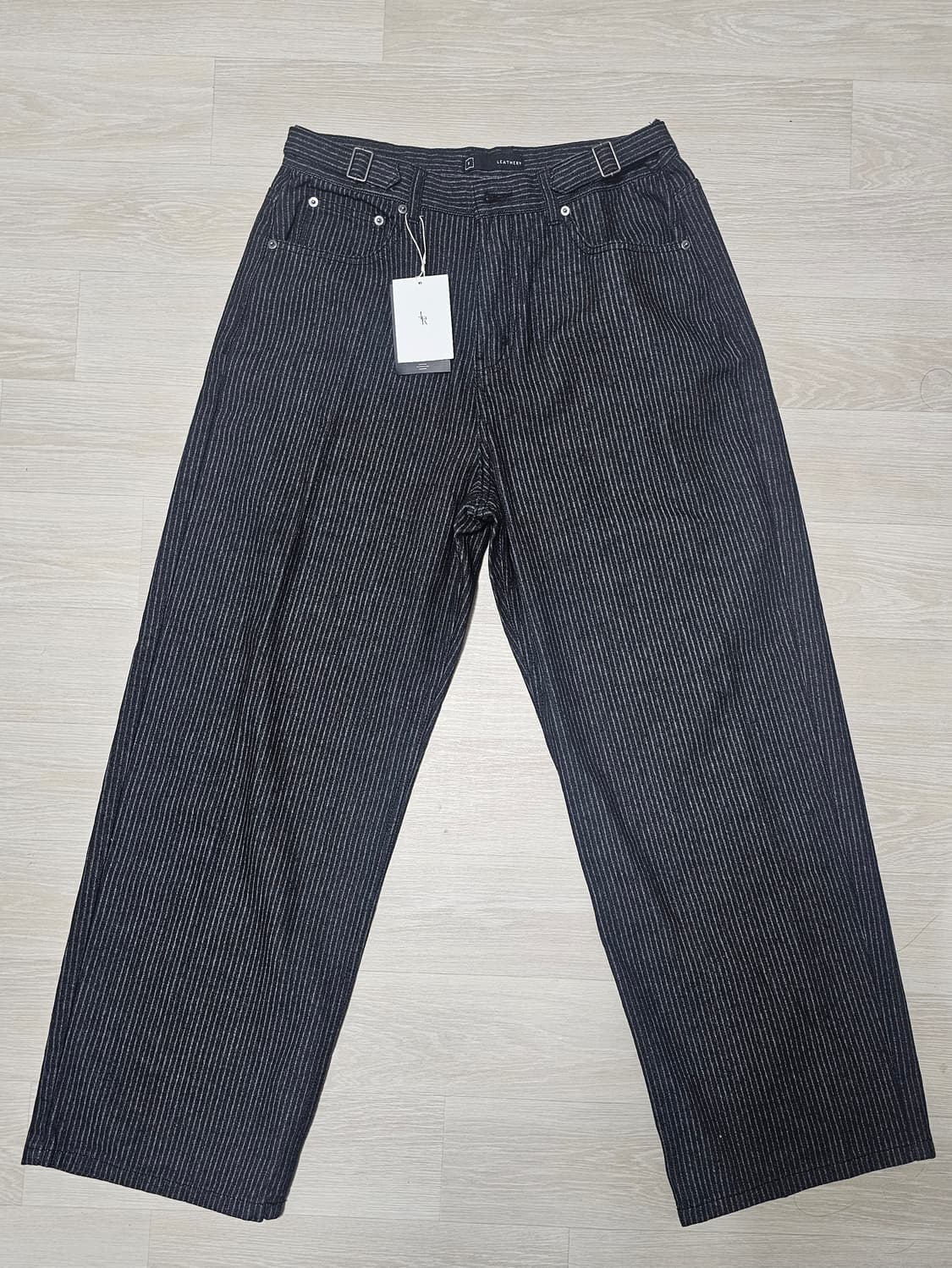 레더리 스트라이프 페이드 데님 팬츠 [BLACK] s사이즈 상품이미지1