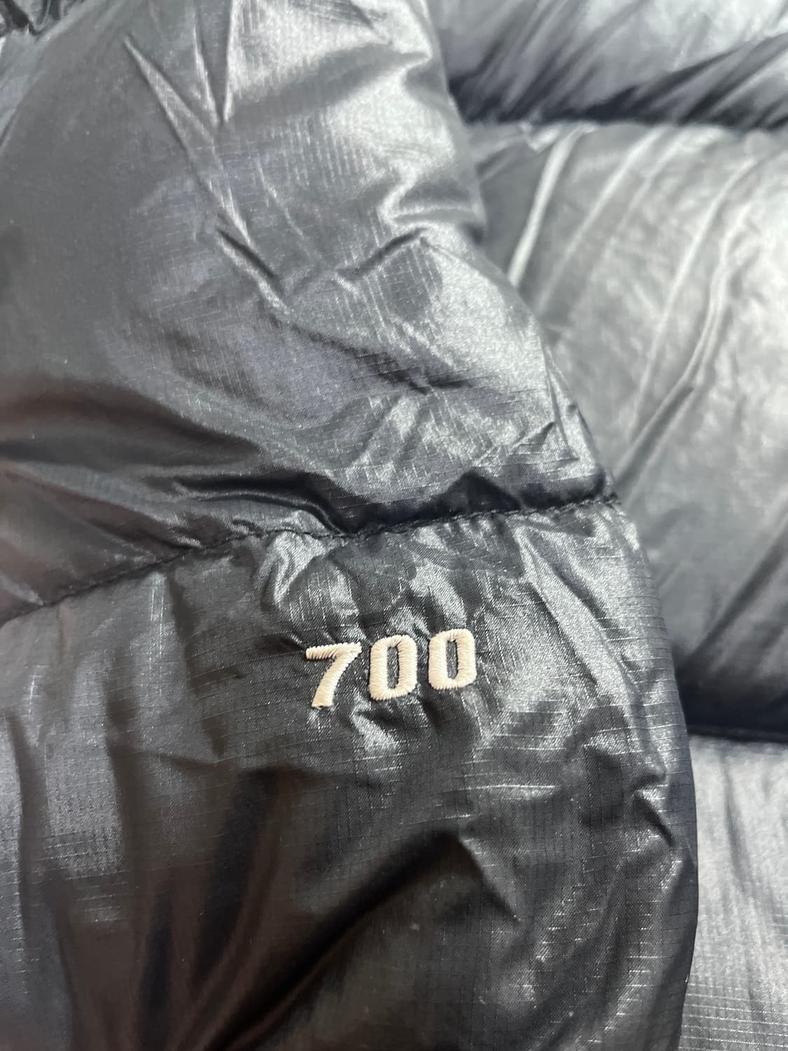 노스페이스 700 필 블랙 패딩 상품이미지4