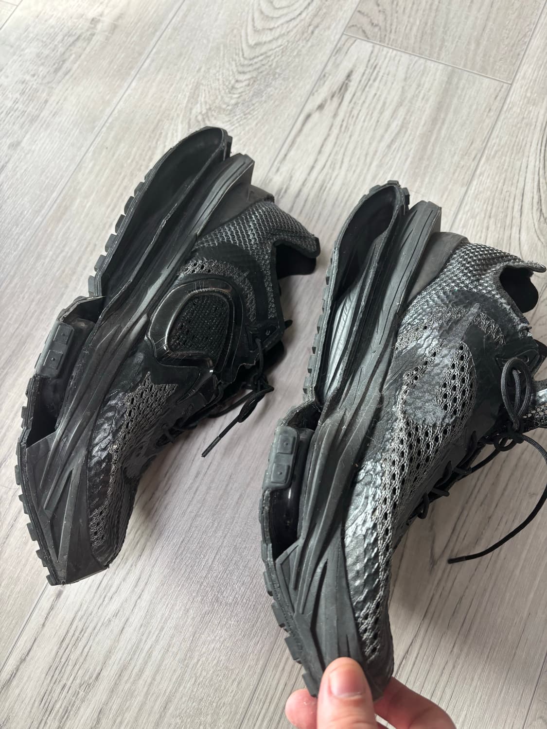 [260/하자] 나이키 mmw 004 트리플블랙 상품이미지3