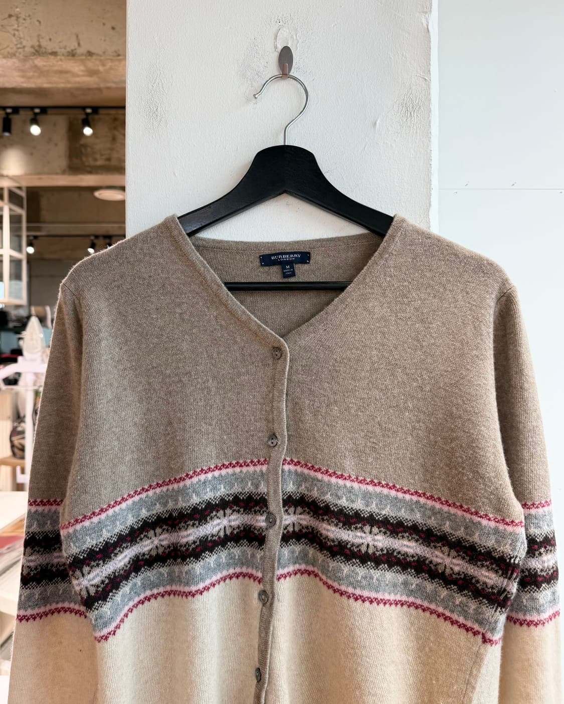 버버리 브라운 패턴 울 가디건  상품이미지3
