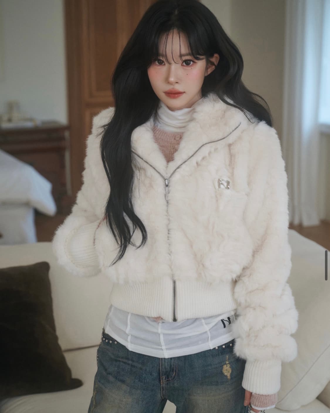뉴얼린 Bunny Cropped Fur Hooded Jumper 상품이미지3