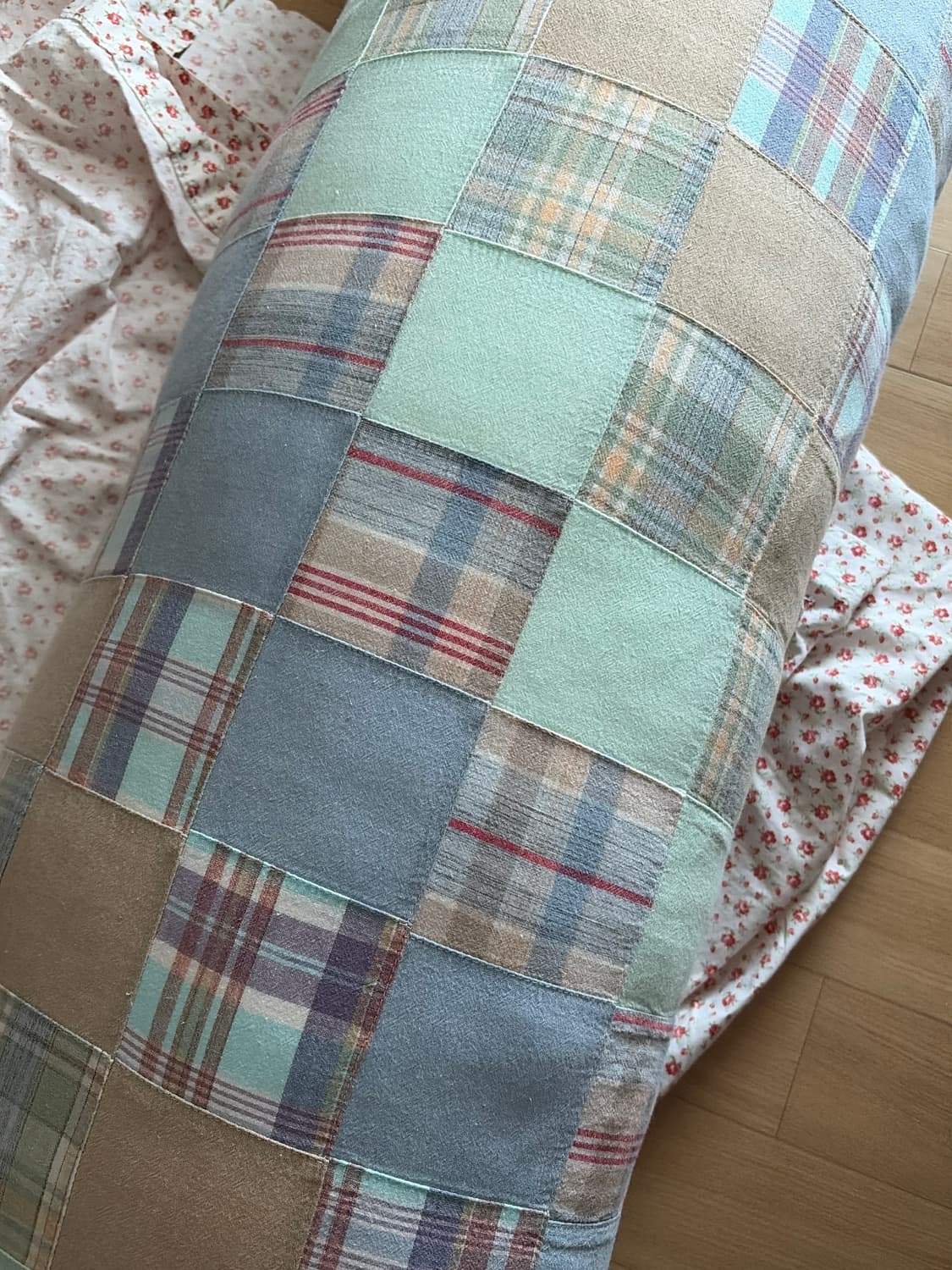 모요일 도쿄시리즈 포근한 옥빛 조각들 패치워크 쿠션커버 단품 상품이미지5