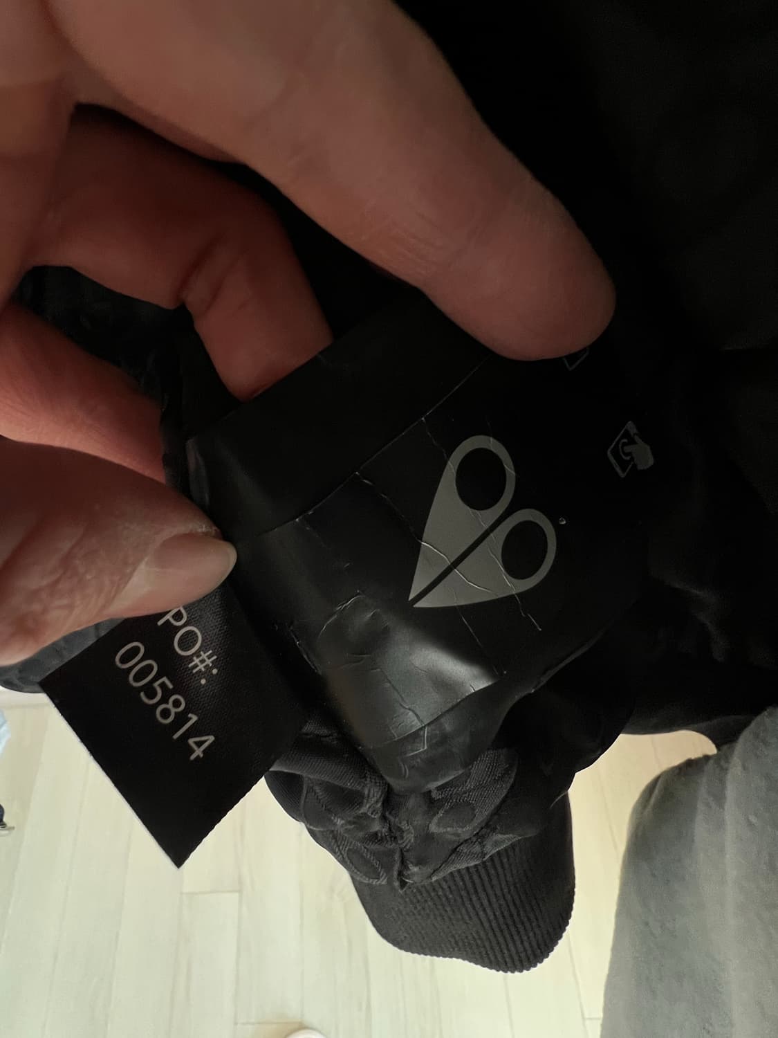 무스너클 버니스 웨터 상품이미지8