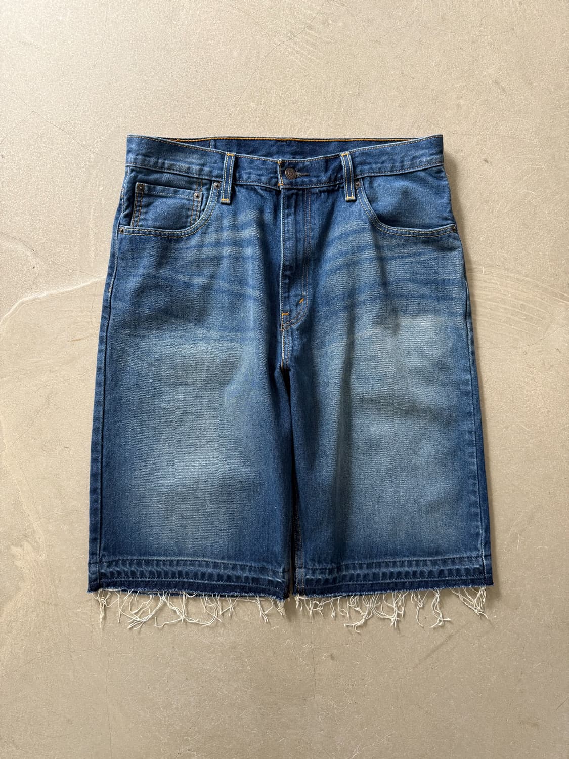 Vintage Levi's 569 Denim Shorts 상품이미지1