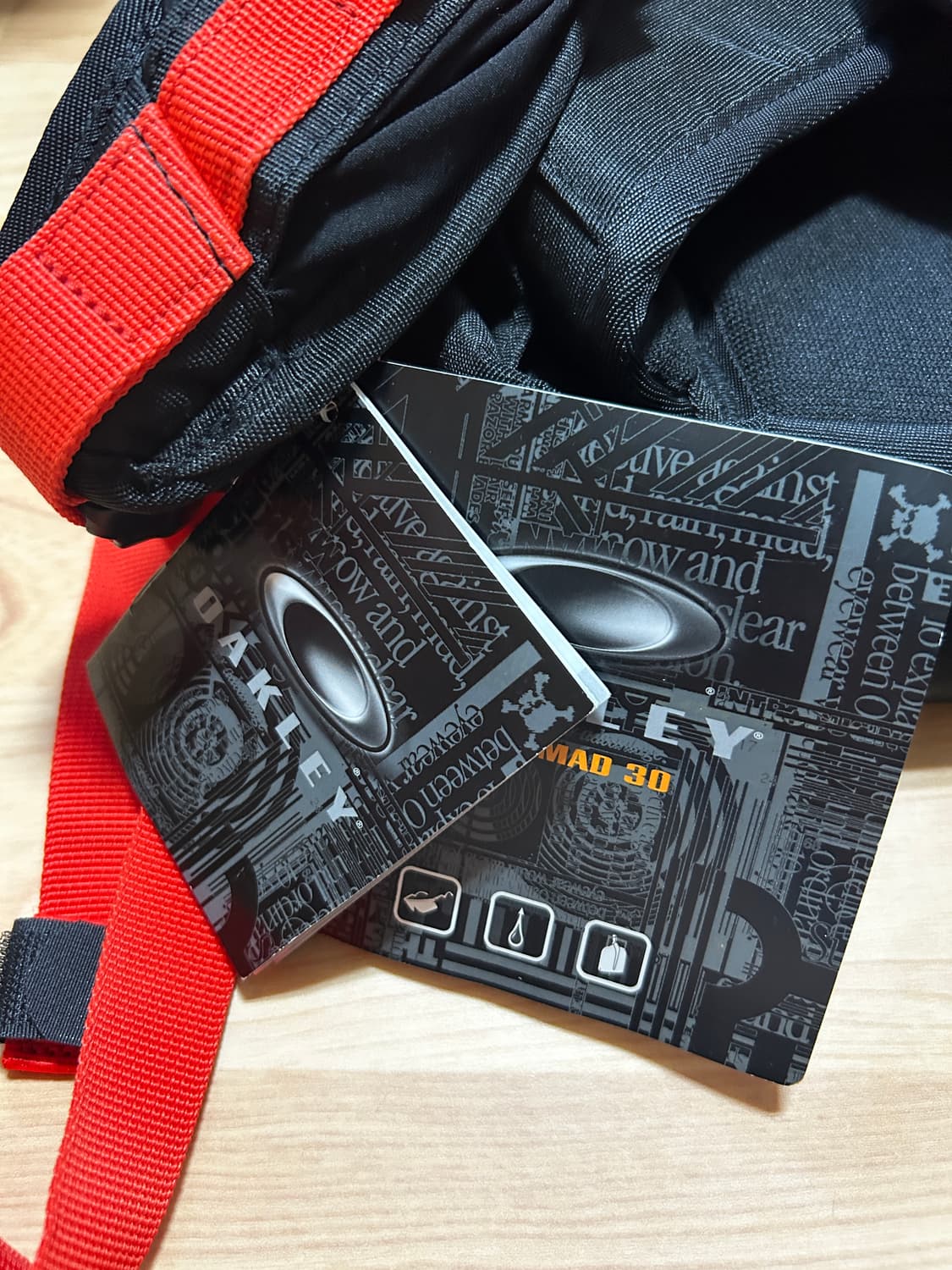 새상품)오클리 백팩 스노우매드 30 레드 상품이미지3