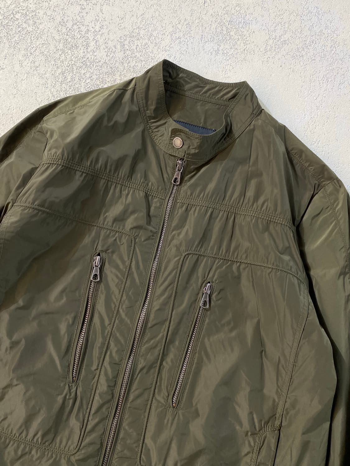 [105] INTERMEZZO 인터메조 카키 폴리쉘 집업 자켓 상품이미지3