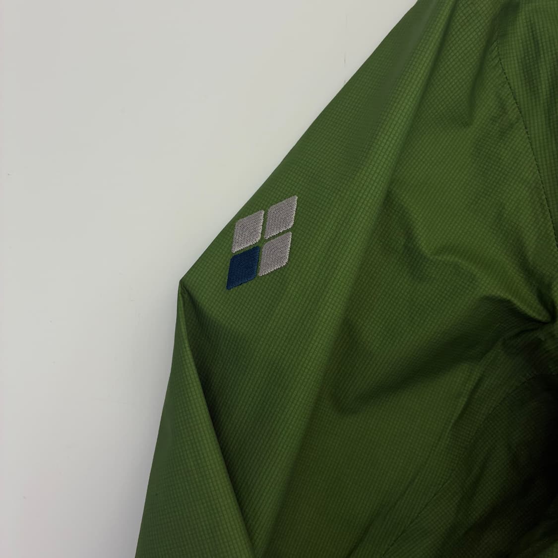 Montbell  몽벨 워터프루프 나일론 바람막이 자켓  상품이미지4