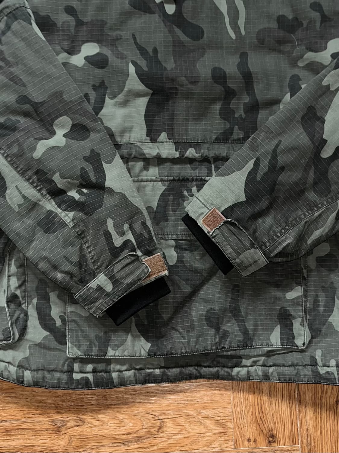 Fubu 밀리터리 카모 디테일 점퍼 상품이미지10