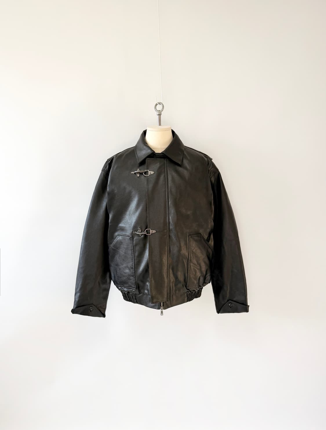 비건 레더 플라이트 점퍼 상품이미지1