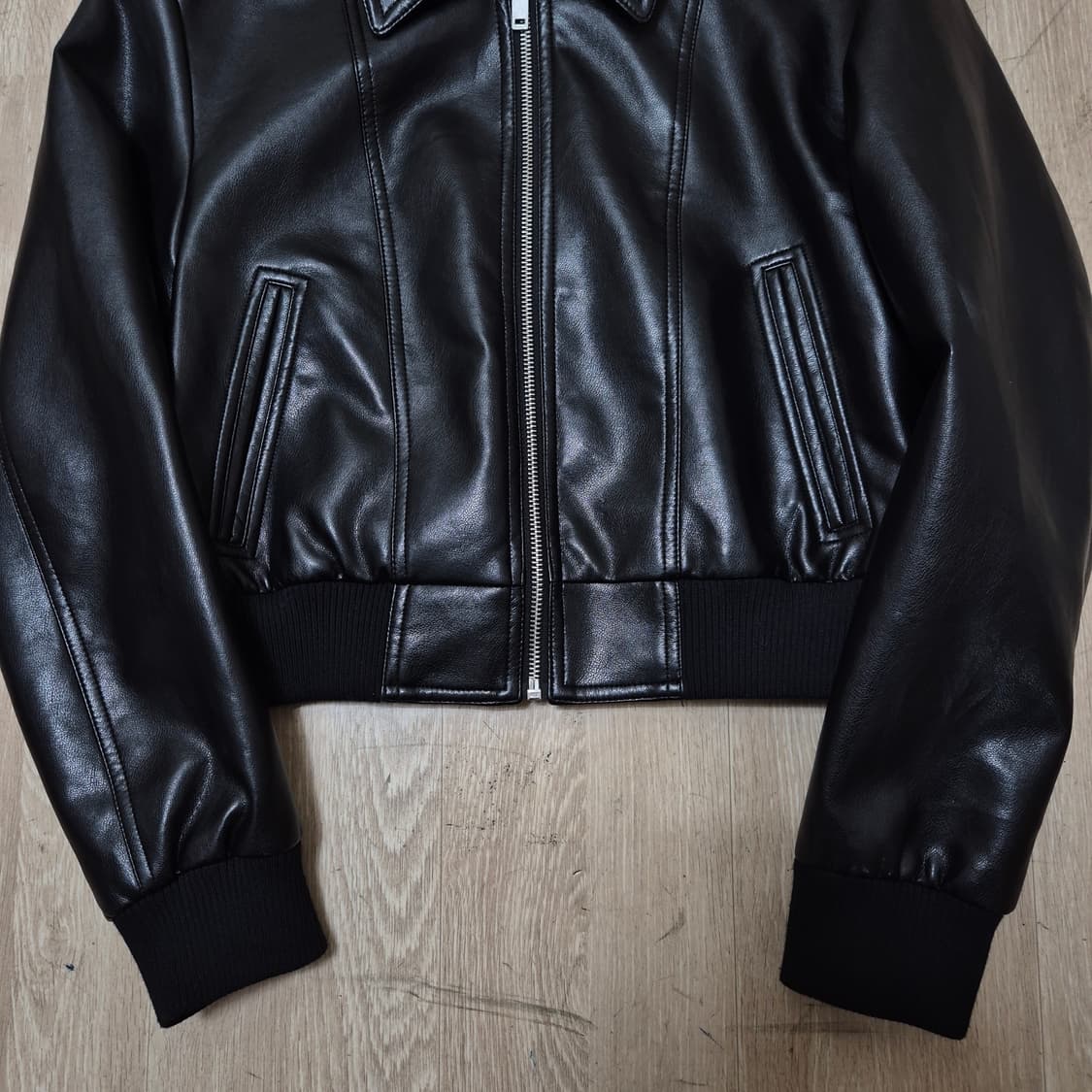 에잇세컨즈 여성 크롭 레더 라이더 가죽자켓 상품이미지3