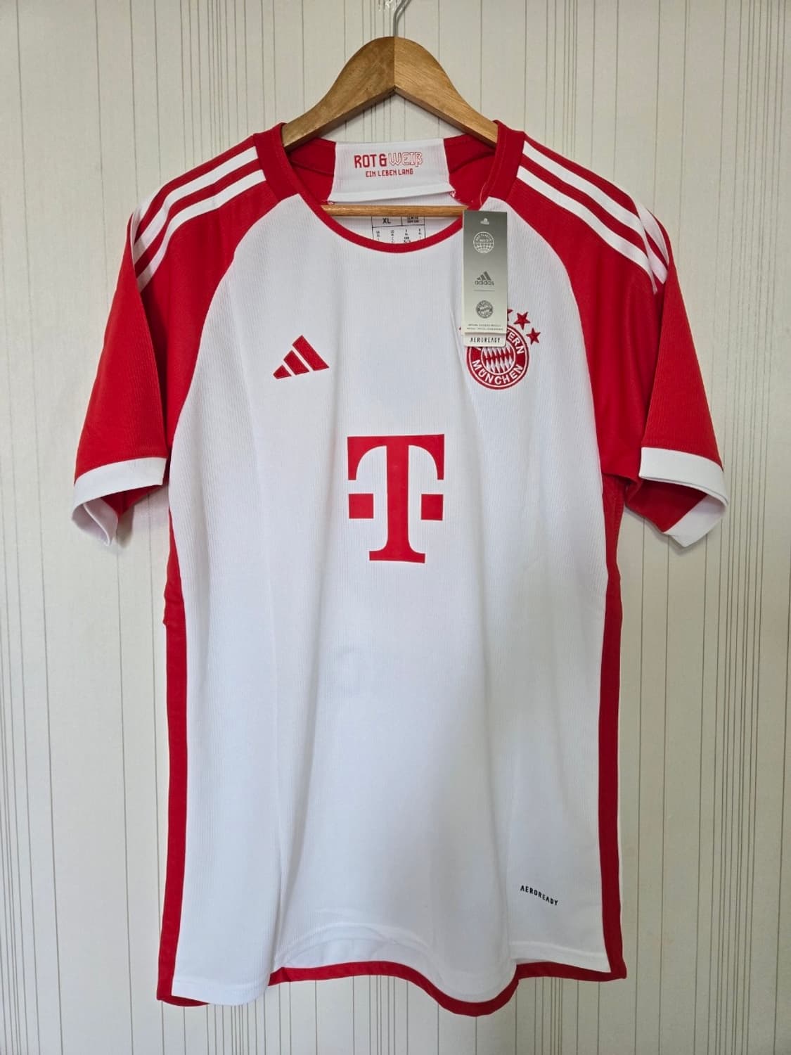 23-24 바이에른 뮌헨 홈 키미히 XL 뮌헨 유니폼 상품이미지1