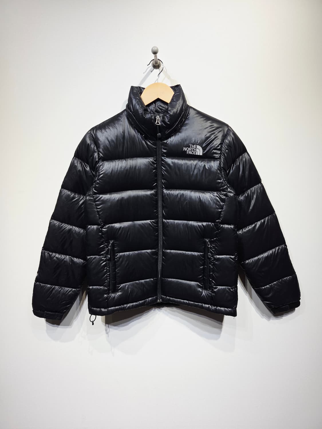 노스페이스 700 구스다운 눕시 패딩 자켓 유광 블랙 상품이미지2