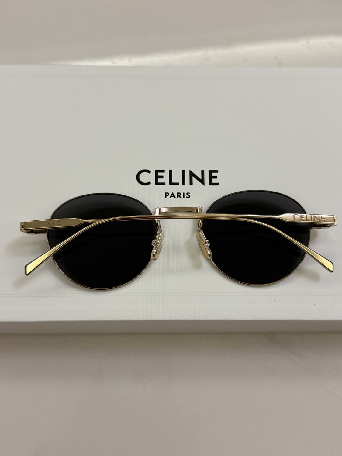 셀린느 공용 메탈 프레임 28 선글라스(골드스모크)  상품이미지4