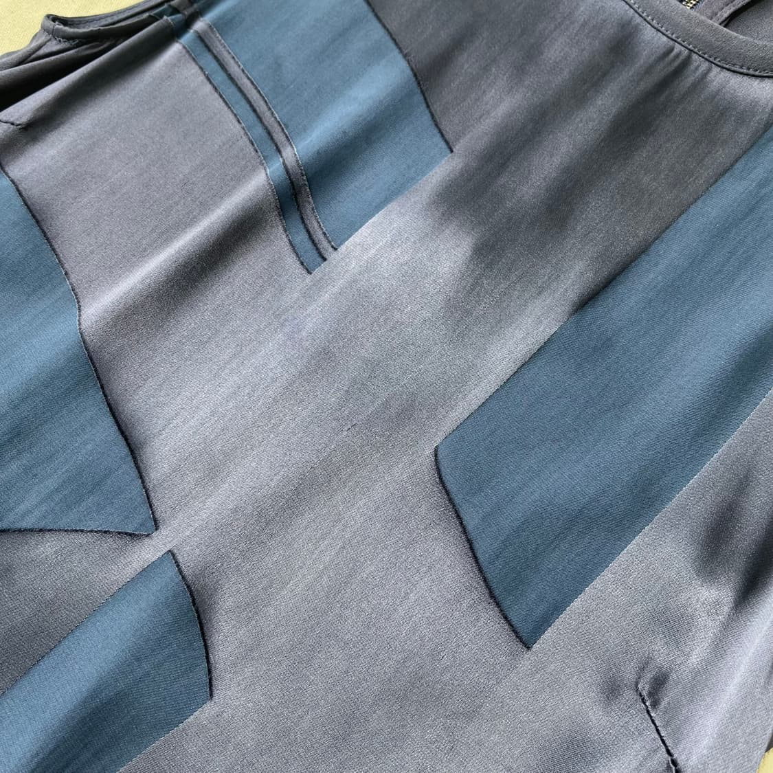 헬무트랭 시스루 패치워크 슬리브리스 탑 상품이미지4