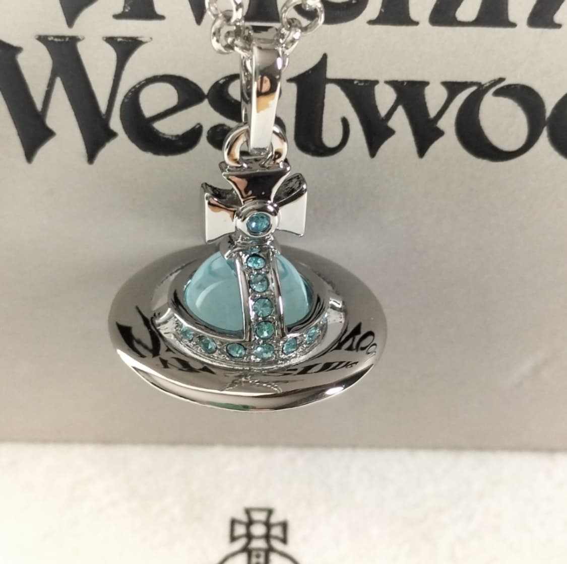 비비안 웨스트우드 아카이브 베이비블루 3d orb 팬던트 목걸이 상품이미지2