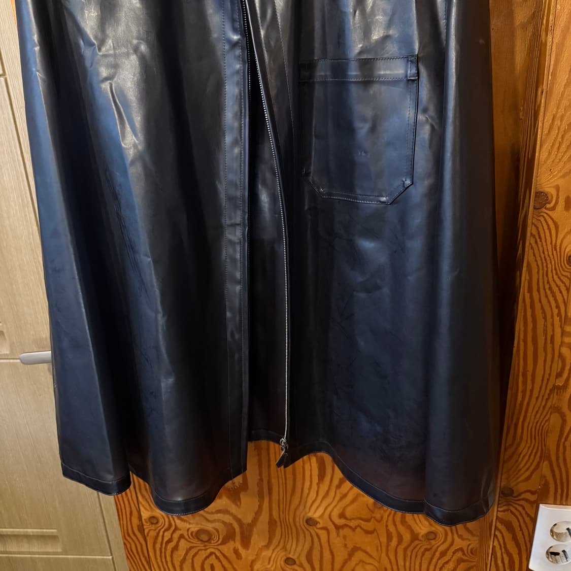 에르메스 페이크 가죽 자켓 판매 합니다. 상품이미지3