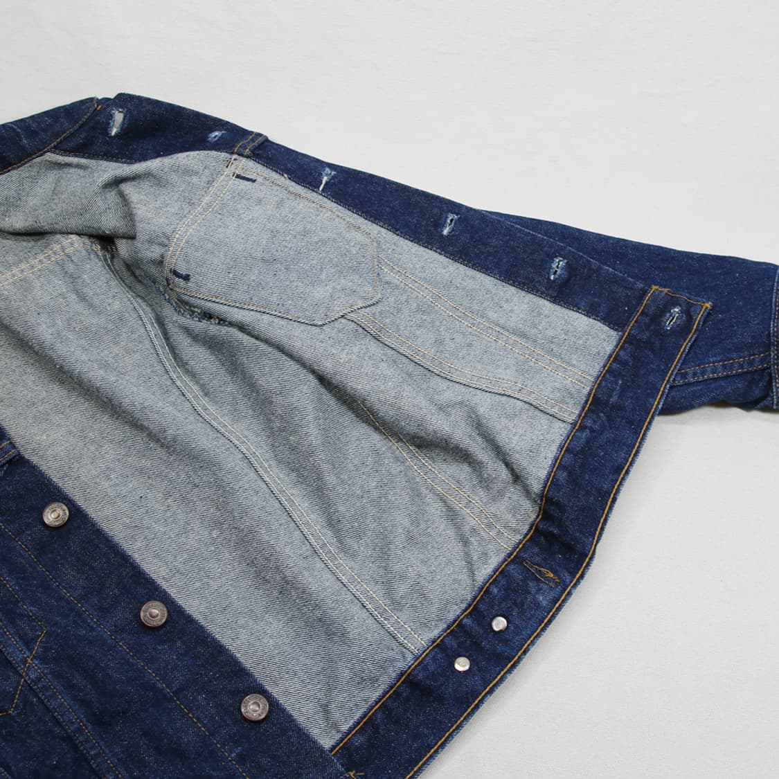 (착용컷) 90's 리바이스 70505-0217 데님 트러커 자켓 95 상품이미지9