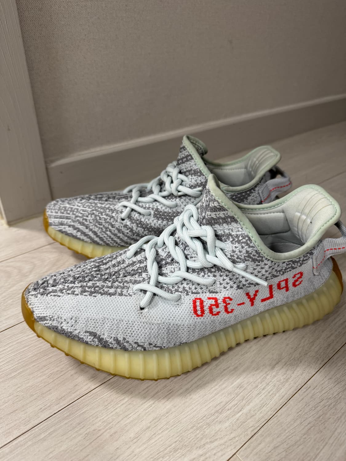 아디다스 이지부스트 350 255 상품이미지1