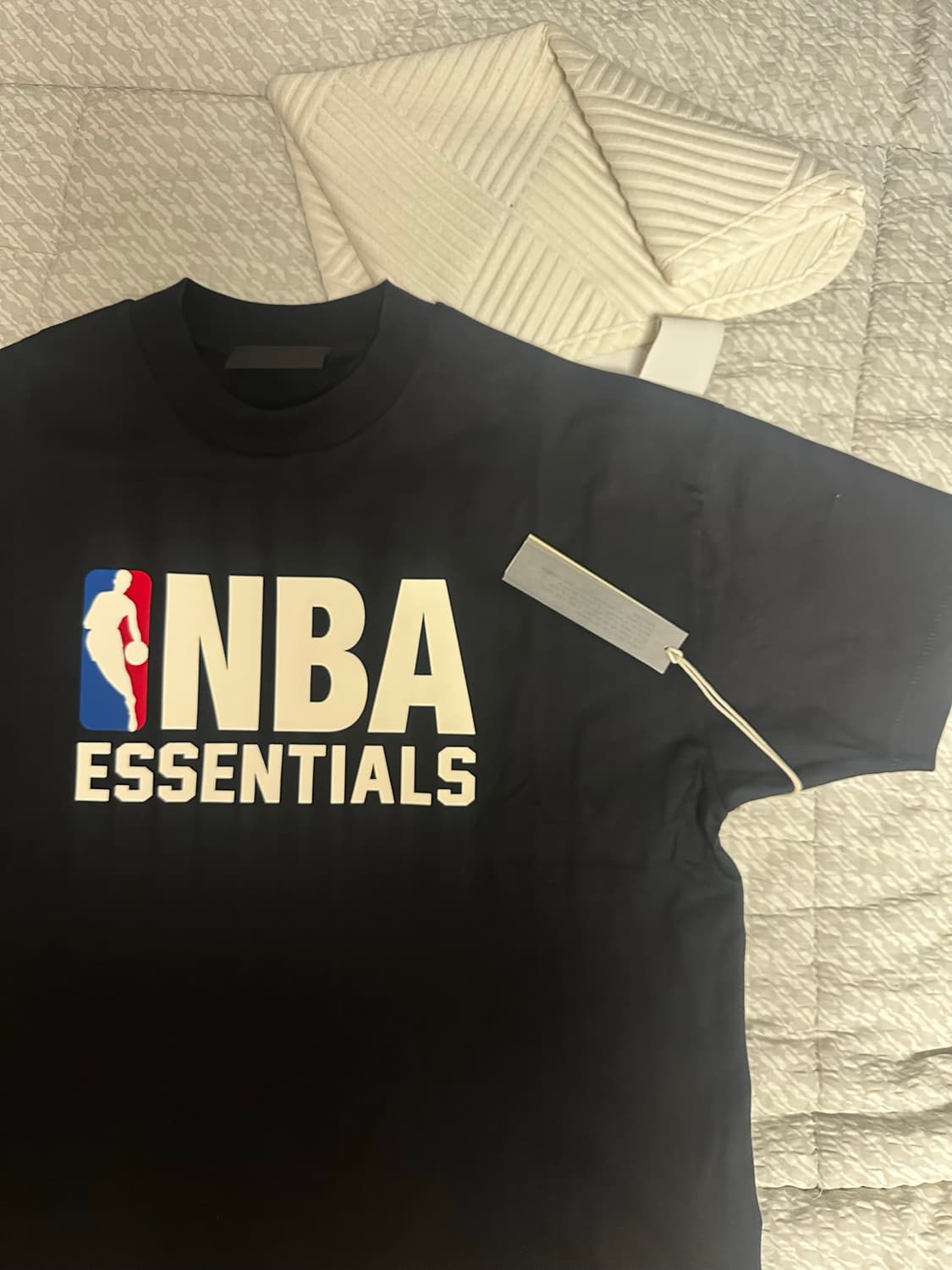에센셜x NBA 크루넥 티셔츠 블랙 m사이즈 새상품 상품이미지2