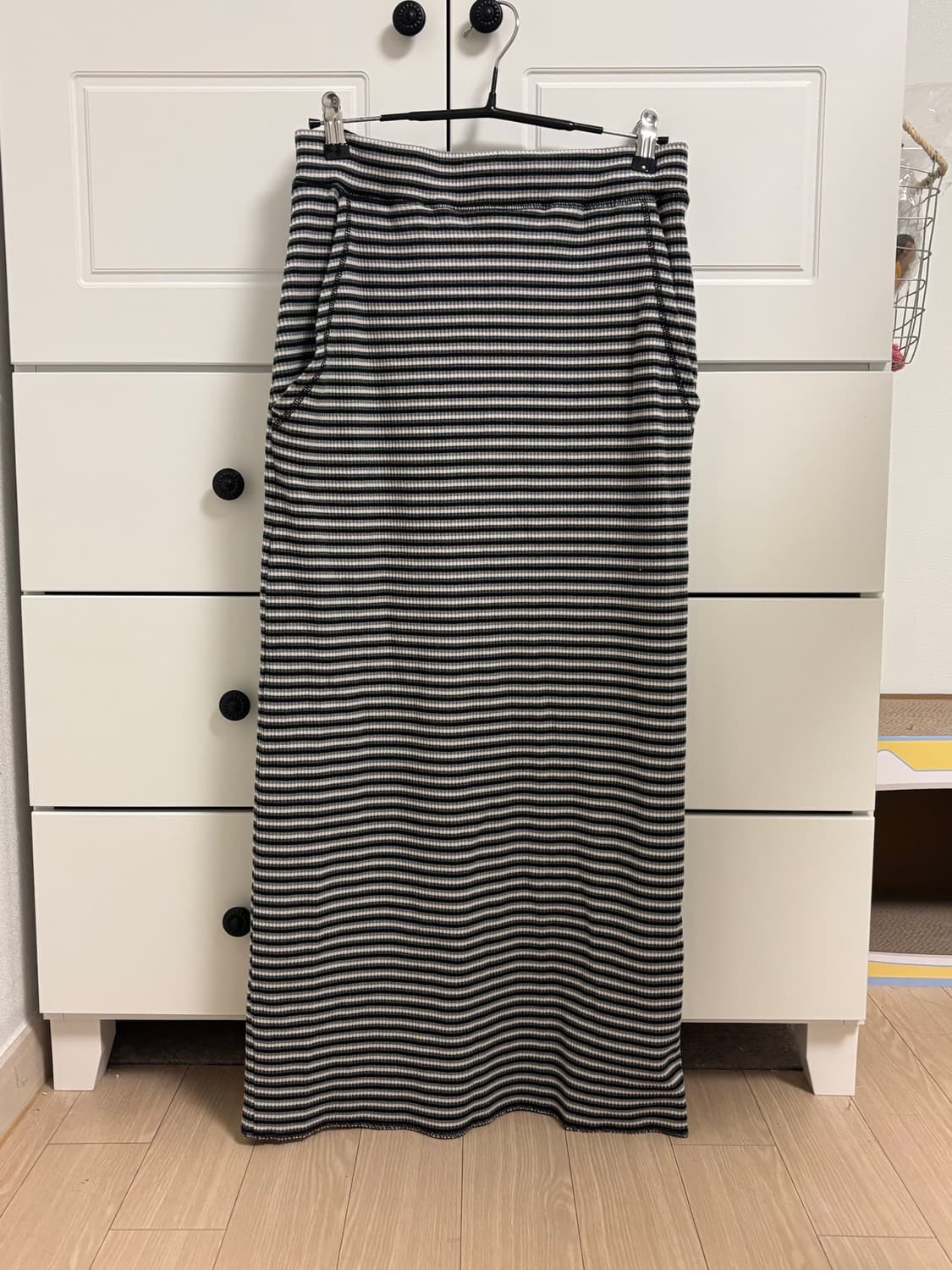 니코앤드 스트라이프 롱스커트 상품이미지1