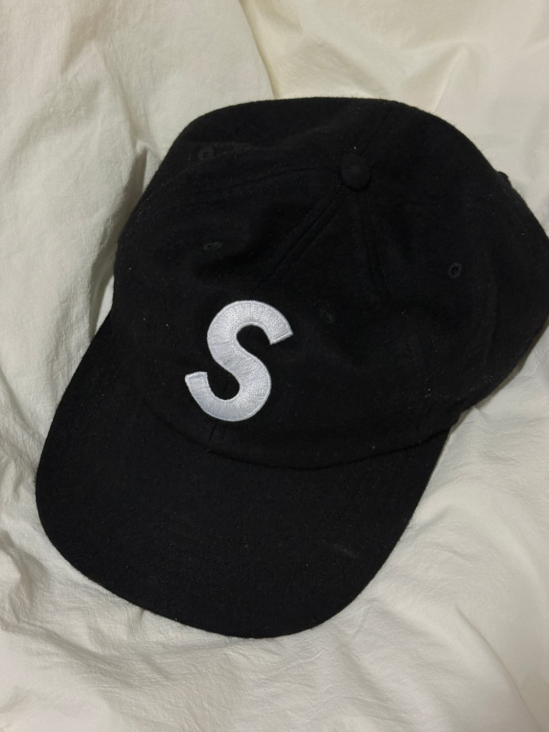 슈프림 S로고 캡 상품이미지1