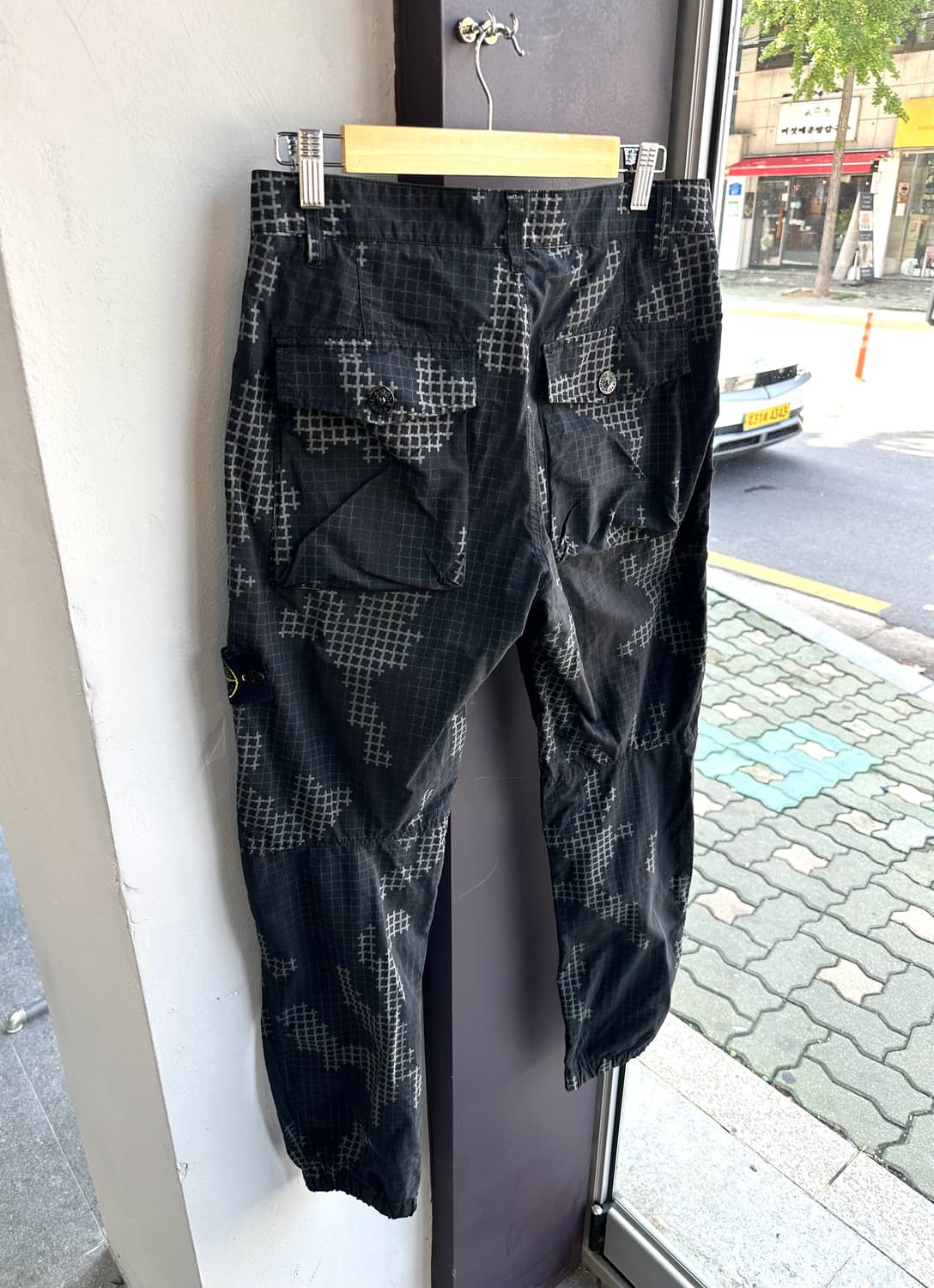 30~31/ 스톤아일랜드 그리드 카모 와펜 조거팬츠 상품이미지6