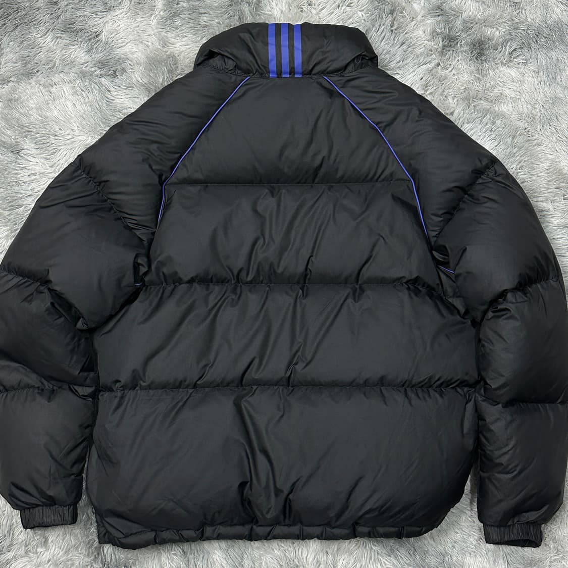 아디다스 오리털 숏패딩 블랙 L 상품이미지4