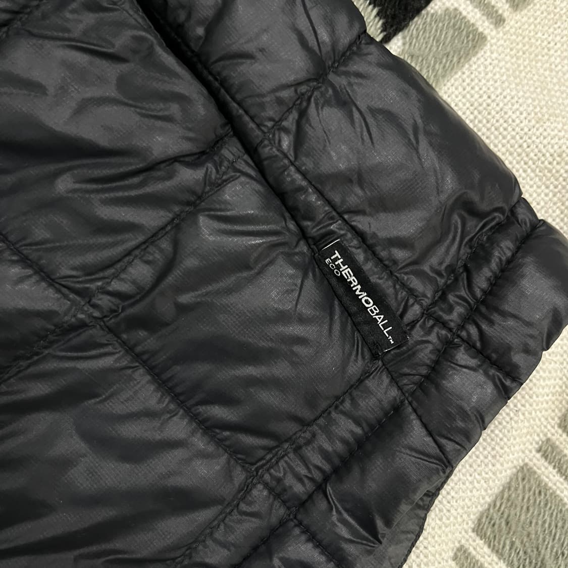 [The North Face] 노스페이스 해외판 써모볼 경량패딩 상품이미지4