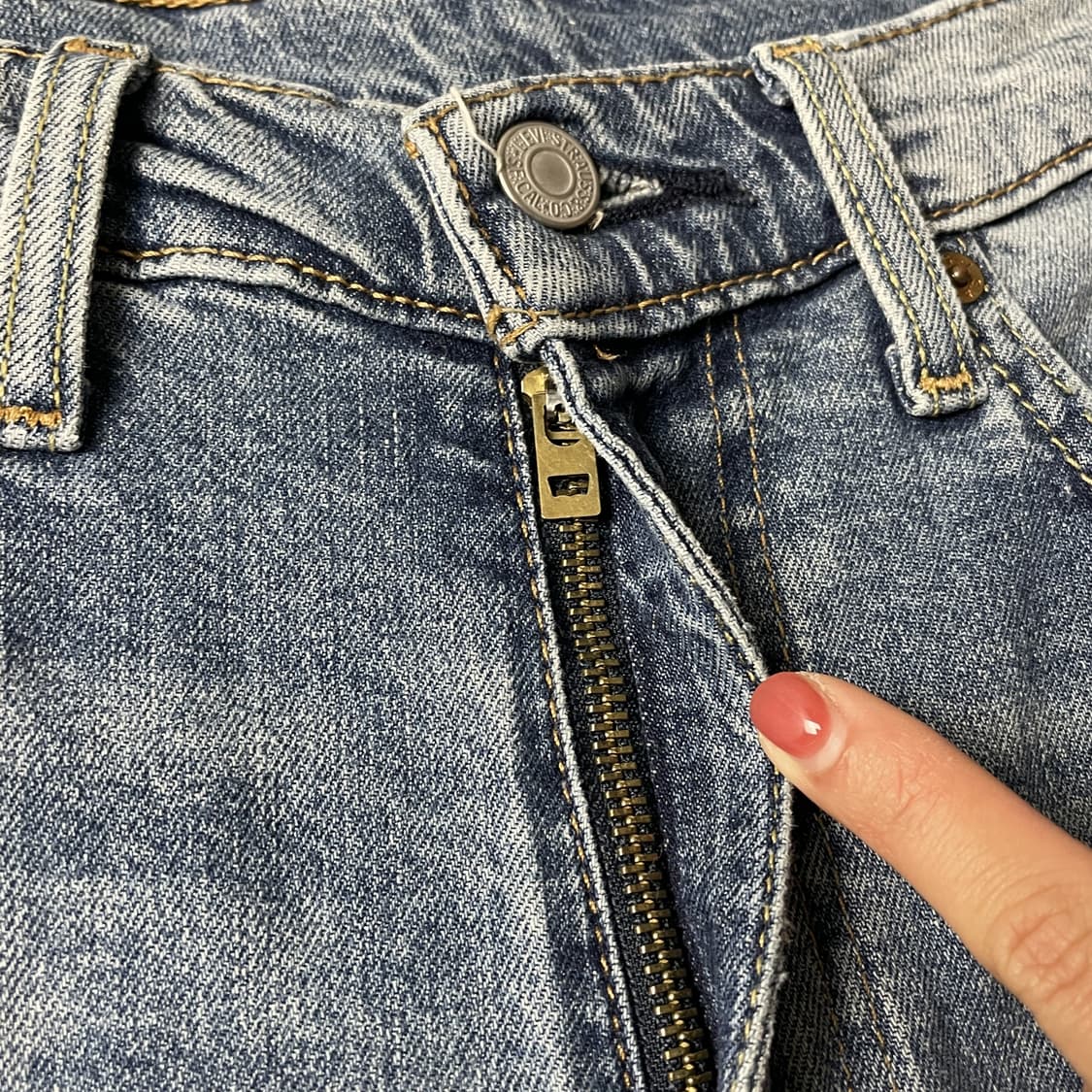 LEVI'S 리바이스502 빈티지 레귤러 테이퍼드핏 코튼 데님팬츠 상품이미지3